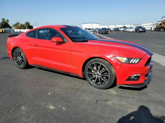 Красный Форд Мустанг, объемом двигателя 2.3 л и пробегом 78 тыс. км за 4000 $, фото 3 на Automoto.ua