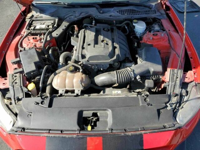 Красный Форд Мустанг, объемом двигателя 2.3 л и пробегом 78 тыс. км за 4000 $, фото 10 на Automoto.ua