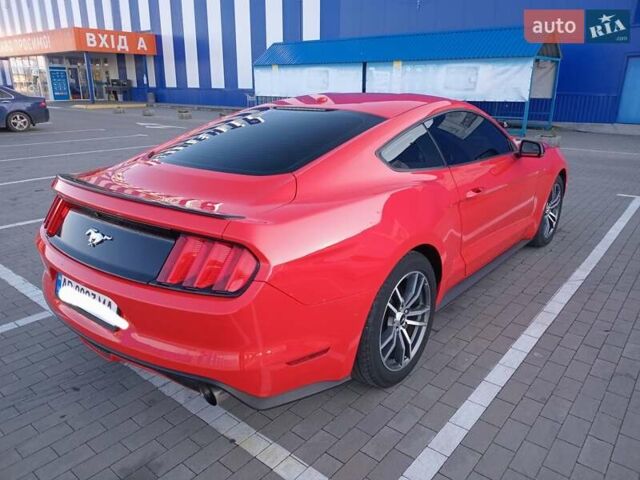 Красный Форд Мустанг, объемом двигателя 2.3 л и пробегом 78 тыс. км за 16700 $, фото 7 на Automoto.ua