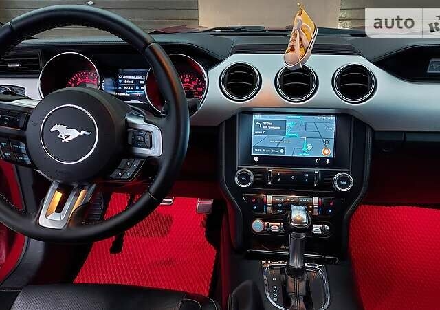 Красный Форд Мустанг, объемом двигателя 2.3 л и пробегом 170 тыс. км за 17500 $, фото 26 на Automoto.ua