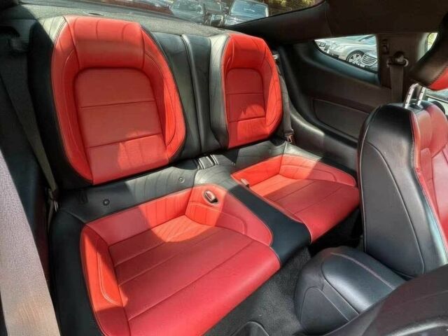 Красный Форд Мустанг, объемом двигателя 5 л и пробегом 53 тыс. км за 8000 $, фото 10 на Automoto.ua