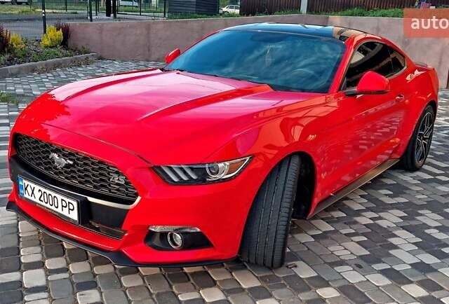 Красный Форд Мустанг, объемом двигателя 2.26 л и пробегом 59 тыс. км за 22000 $, фото 2 на Automoto.ua