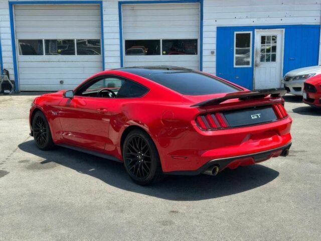 Красный Форд Мустанг, объемом двигателя 5 л и пробегом 53 тыс. км за 8000 $, фото 3 на Automoto.ua