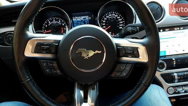 Красный Форд Мустанг, объемом двигателя 2.26 л и пробегом 59 тыс. км за 22000 $, фото 10 на Automoto.ua