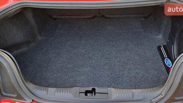 Красный Форд Мустанг, объемом двигателя 2.26 л и пробегом 59 тыс. км за 22000 $, фото 12 на Automoto.ua