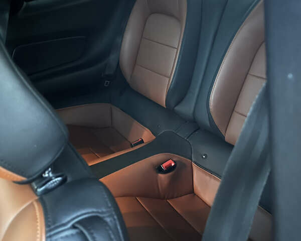 Красный Форд Мустанг, объемом двигателя 2.3 л и пробегом 102 тыс. км за 27500 $, фото 13 на Automoto.ua