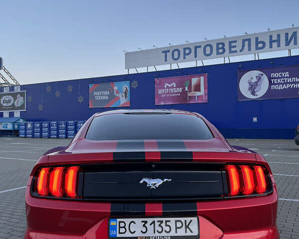 Красный Форд Мустанг, объемом двигателя 2.3 л и пробегом 102 тыс. км за 27500 $, фото 7 на Automoto.ua