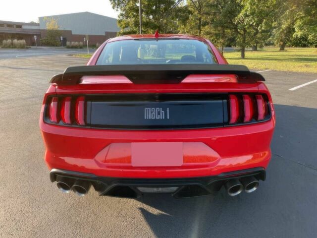 Красный Форд Мустанг, объемом двигателя 5 л и пробегом 11 тыс. км за 75000 $, фото 6 на Automoto.ua