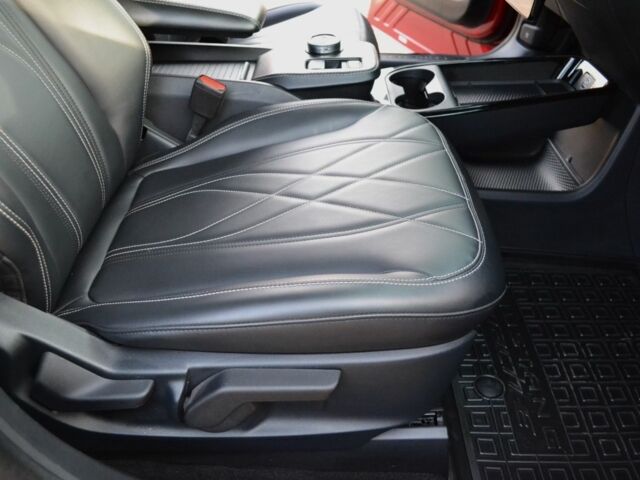 Красный Форд Мустанг, объемом двигателя 0 л и пробегом 62 тыс. км за 27500 $, фото 9 на Automoto.ua