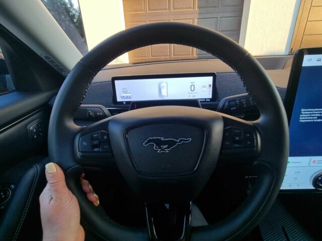 Красный Форд Мустанг, объемом двигателя 0 л и пробегом 55 тыс. км за 27000 $, фото 23 на Automoto.ua