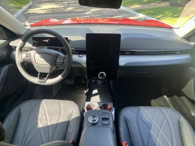 Красный Форд Мустанг, объемом двигателя 0 л и пробегом 26 тыс. км за 27400 $, фото 6 на Automoto.ua