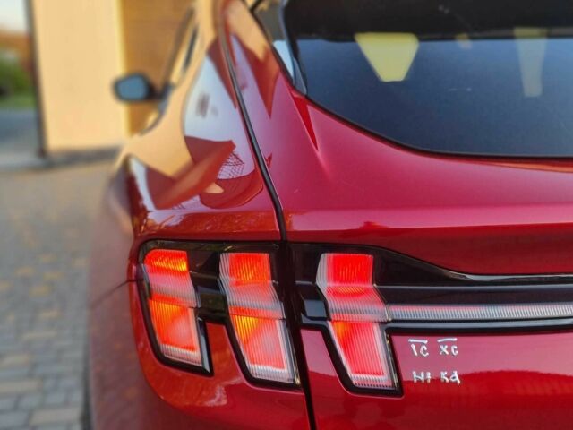 Красный Форд Мустанг, объемом двигателя 0 л и пробегом 55 тыс. км за 27000 $, фото 15 на Automoto.ua