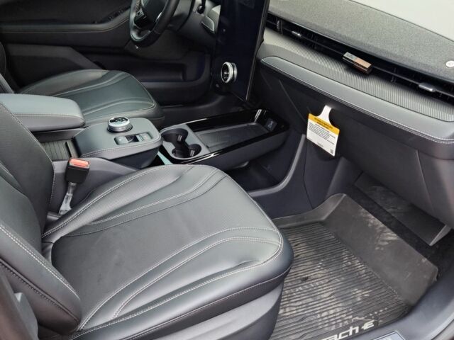 Красный Форд Мустанг, объемом двигателя 0 л и пробегом 6 тыс. км за 26999 $, фото 4 на Automoto.ua