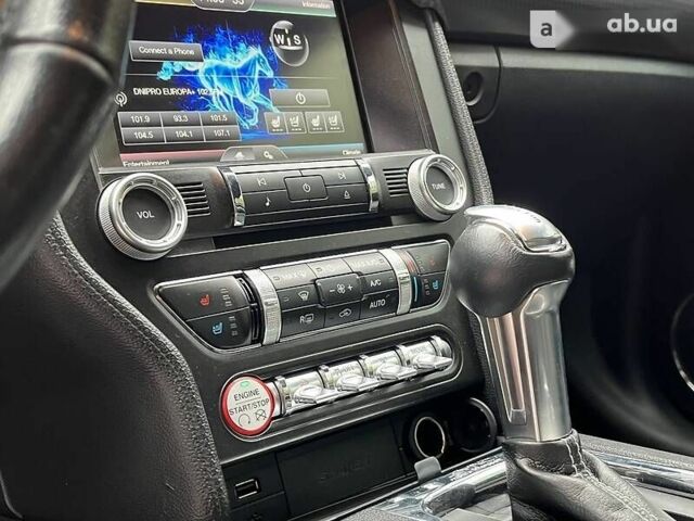 Форд Мустанг, объемом двигателя 2.3 л и пробегом 105 тыс. км за 17500 $, фото 6 на Automoto.ua