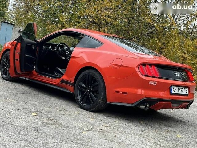 Форд Мустанг, объемом двигателя 2.3 л и пробегом 105 тыс. км за 17500 $, фото 19 на Automoto.ua