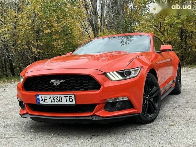 Форд Мустанг, объемом двигателя 2.3 л и пробегом 105 тыс. км за 17500 $, фото 2 на Automoto.ua