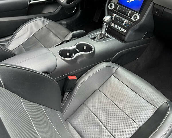 Форд Мустанг, объемом двигателя 2.3 л и пробегом 79 тыс. км за 27000 $, фото 3 на Automoto.ua