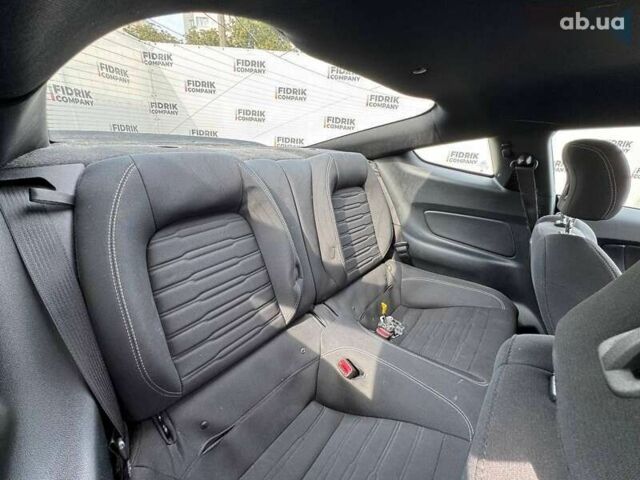 Форд Мустанг, объемом двигателя 2.3 л и пробегом 166 тыс. км за 9200 $, фото 13 на Automoto.ua