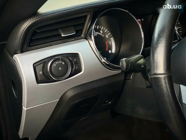 Форд Мустанг, объемом двигателя 2.3 л и пробегом 93 тыс. км за 19990 $, фото 13 на Automoto.ua