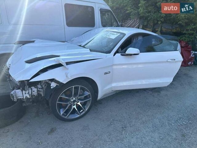 Форд Мустанг, объемом двигателя 2.26 л и пробегом 70 тыс. км за 12500 $, фото 2 на Automoto.ua