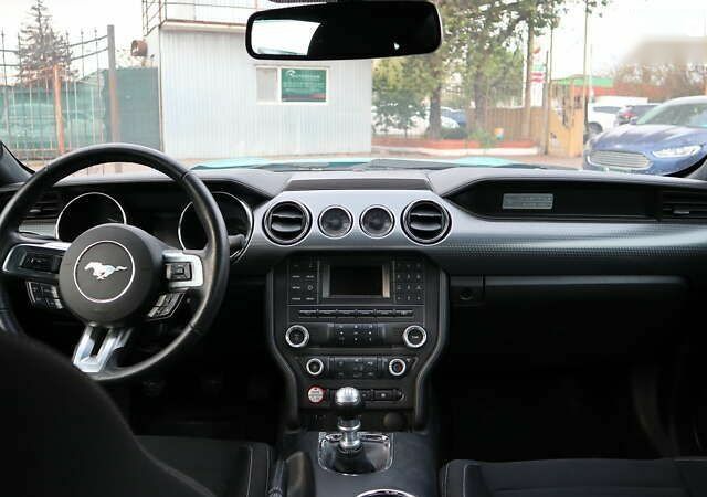 Форд Мустанг, объемом двигателя 5 л и пробегом 153 тыс. км за 28200 $, фото 19 на Automoto.ua