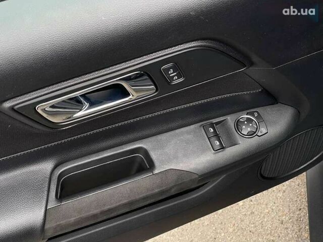 Форд Мустанг, объемом двигателя 3.7 л и пробегом 71 тыс. км за 14990 $, фото 14 на Automoto.ua