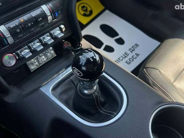 Форд Мустанг, объемом двигателя 2.3 л и пробегом 40 тыс. км за 19000 $, фото 19 на Automoto.ua