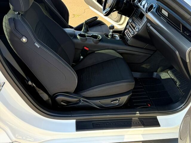 Форд Мустанг, об'ємом двигуна 2.3 л та пробігом 50 тис. км за 17200 $, фото 5 на Automoto.ua