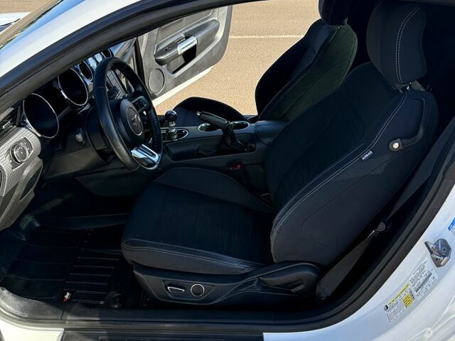 Форд Мустанг, об'ємом двигуна 2.3 л та пробігом 50 тис. км за 17200 $, фото 4 на Automoto.ua