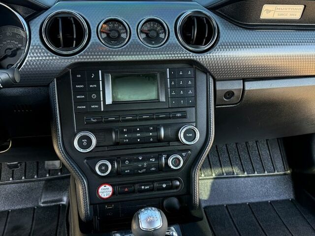 Форд Мустанг, об'ємом двигуна 2.3 л та пробігом 50 тис. км за 17200 $, фото 6 на Automoto.ua