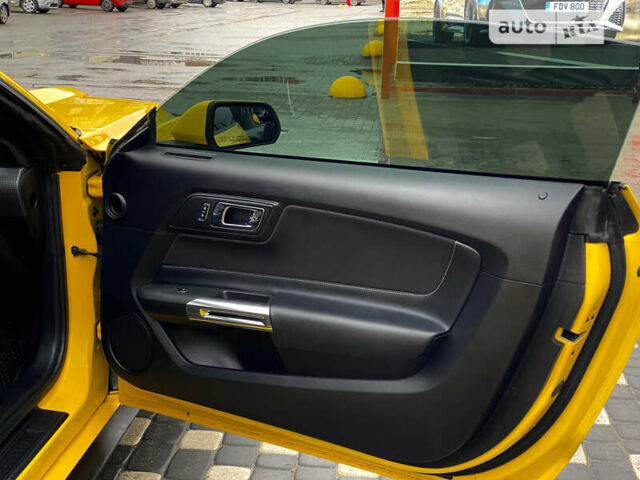 Желтый Форд Мустанг, объемом двигателя 2.3 л и пробегом 85 тыс. км за 19700 $, фото 14 на Automoto.ua
