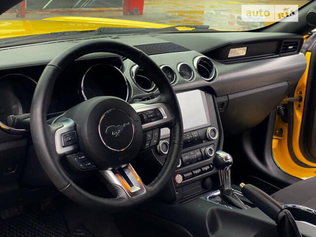 Жовтий Форд Мустанг, об'ємом двигуна 2.3 л та пробігом 85 тис. км за 19700 $, фото 16 на Automoto.ua