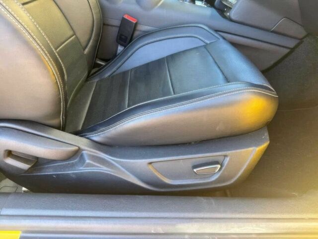 Желтый Форд Мустанг, объемом двигателя 5 л и пробегом 75 тыс. км за 12300 $, фото 12 на Automoto.ua