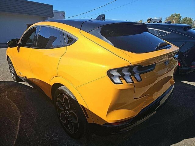 Жовтий Форд Мустанг, об'ємом двигуна 0 л та пробігом 50 тис. км за 18000 $, фото 2 на Automoto.ua