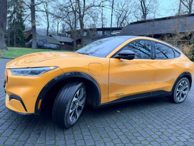 Жовтий Форд Мустанг, об'ємом двигуна 0 л та пробігом 37 тис. км за 28900 $, фото 1 на Automoto.ua