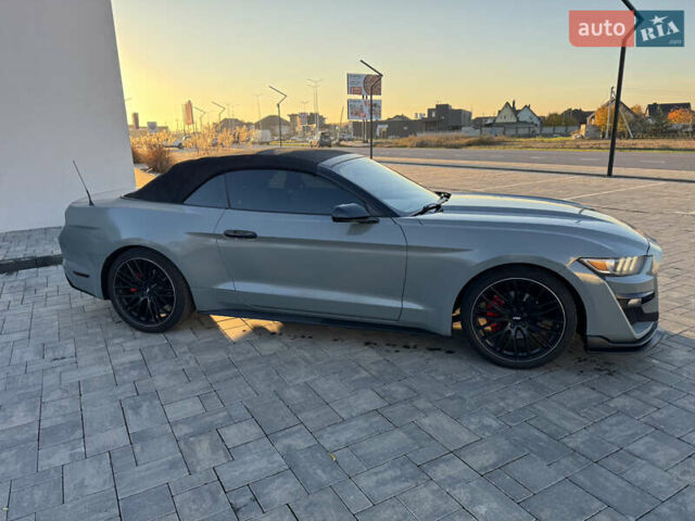 Сірий Форд Мустанг, об'ємом двигуна 3.73 л та пробігом 156 тис. км за 16000 $, фото 5 на Automoto.ua