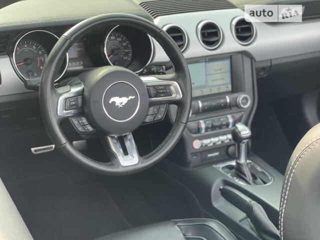 Серый Форд Мустанг, объемом двигателя 5 л и пробегом 67 тыс. км за 32000 $, фото 14 на Automoto.ua