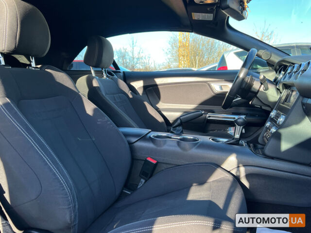 Серый Форд Мустанг, объемом двигателя 2.3 л и пробегом 119 тыс. км за 22700 $, фото 10 на Automoto.ua