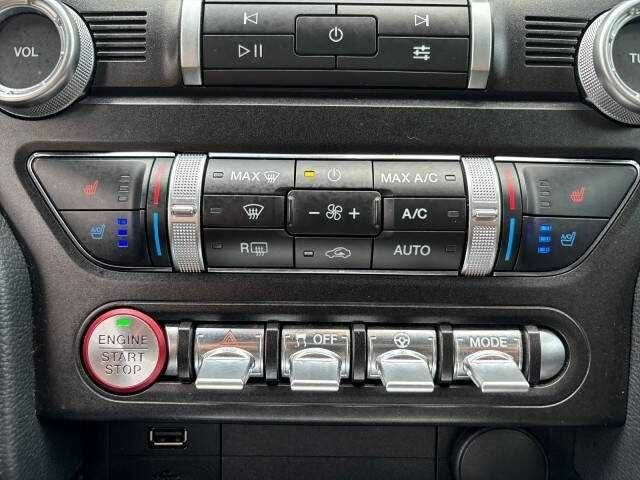 Серый Форд Мустанг, объемом двигателя 5 л и пробегом 34 тыс. км за 9800 $, фото 12 на Automoto.ua