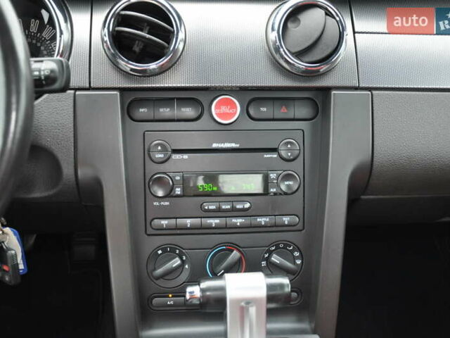 Серый Форд Мустанг, объемом двигателя 4.61 л и пробегом 115 тыс. км за 13000 $, фото 19 на Automoto.ua