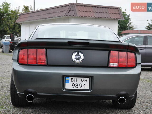 Серый Форд Мустанг, объемом двигателя 4.61 л и пробегом 115 тыс. км за 13000 $, фото 11 на Automoto.ua