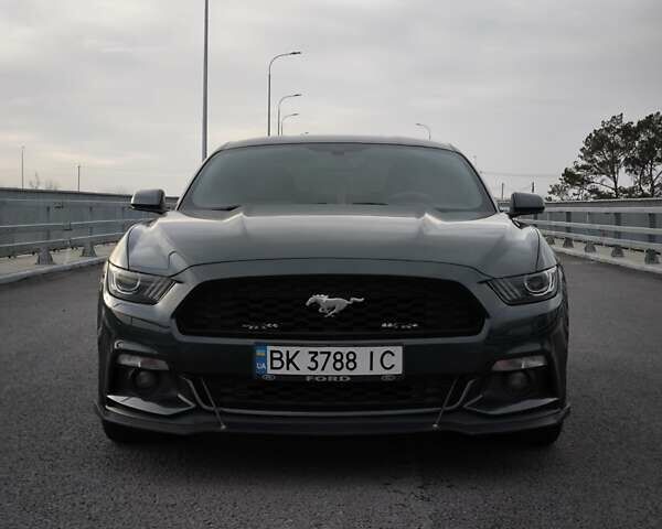 Сірий Форд Мустанг, об'ємом двигуна 2.26 л та пробігом 82 тис. км за 17000 $, фото 3 на Automoto.ua