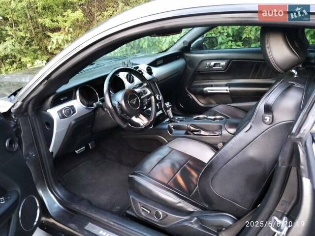 Сірий Форд Мустанг, об'ємом двигуна 2.26 л та пробігом 178 тис. км за 13100 $, фото 2 на Automoto.ua