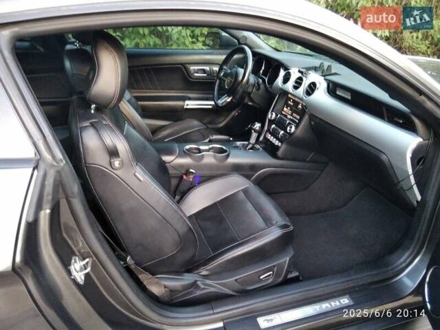 Сірий Форд Мустанг, об'ємом двигуна 2.26 л та пробігом 178 тис. км за 13100 $, фото 3 на Automoto.ua