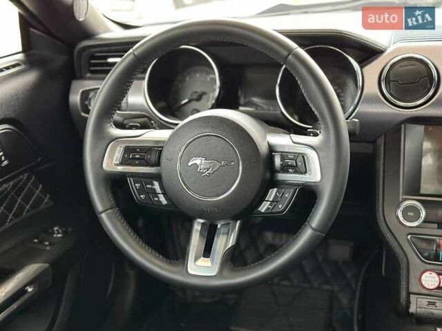 Серый Форд Мустанг, объемом двигателя 2.3 л и пробегом 143 тыс. км за 15400 $, фото 11 на Automoto.ua