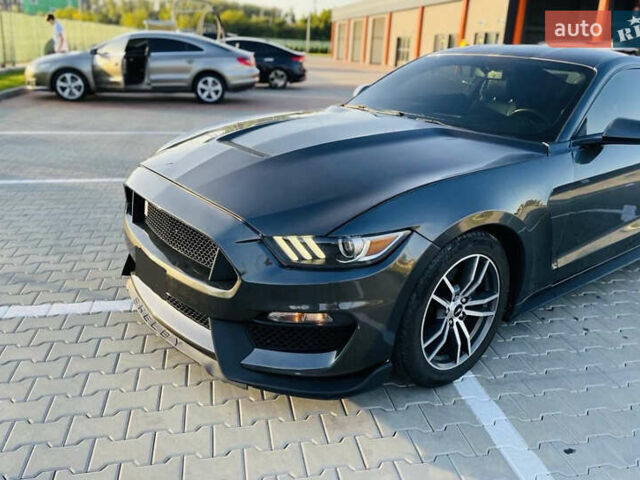 Сірий Форд Мустанг, об'ємом двигуна 2.26 л та пробігом 151 тис. км за 15200 $, фото 7 на Automoto.ua