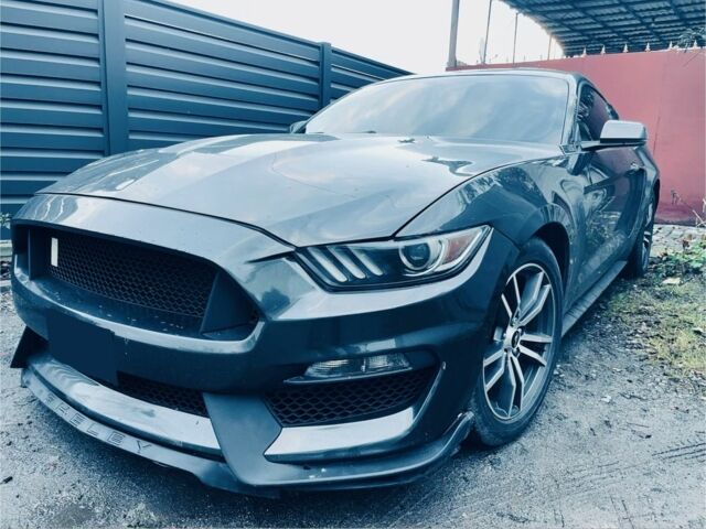 Серый Форд Мустанг, объемом двигателя 2.26 л и пробегом 145 тыс. км за 15200 $, фото 18 на Automoto.ua