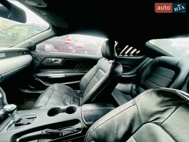 Сірий Форд Мустанг, об'ємом двигуна 2.26 л та пробігом 151 тис. км за 15200 $, фото 25 на Automoto.ua