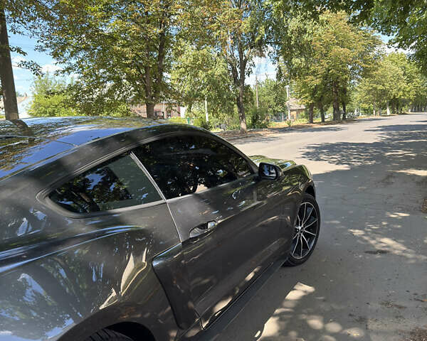 Серый Форд Мустанг, объемом двигателя 2.26 л и пробегом 166 тыс. км за 13500 $, фото 6 на Automoto.ua