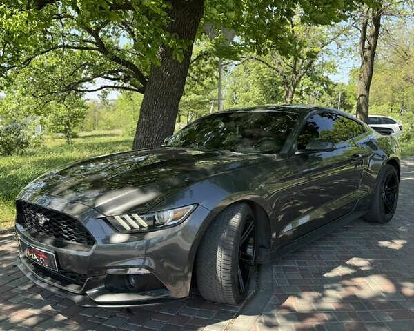 Сірий Форд Мустанг, об'ємом двигуна 2.3 л та пробігом 125 тис. км за 13300 $, фото 19 на Automoto.ua